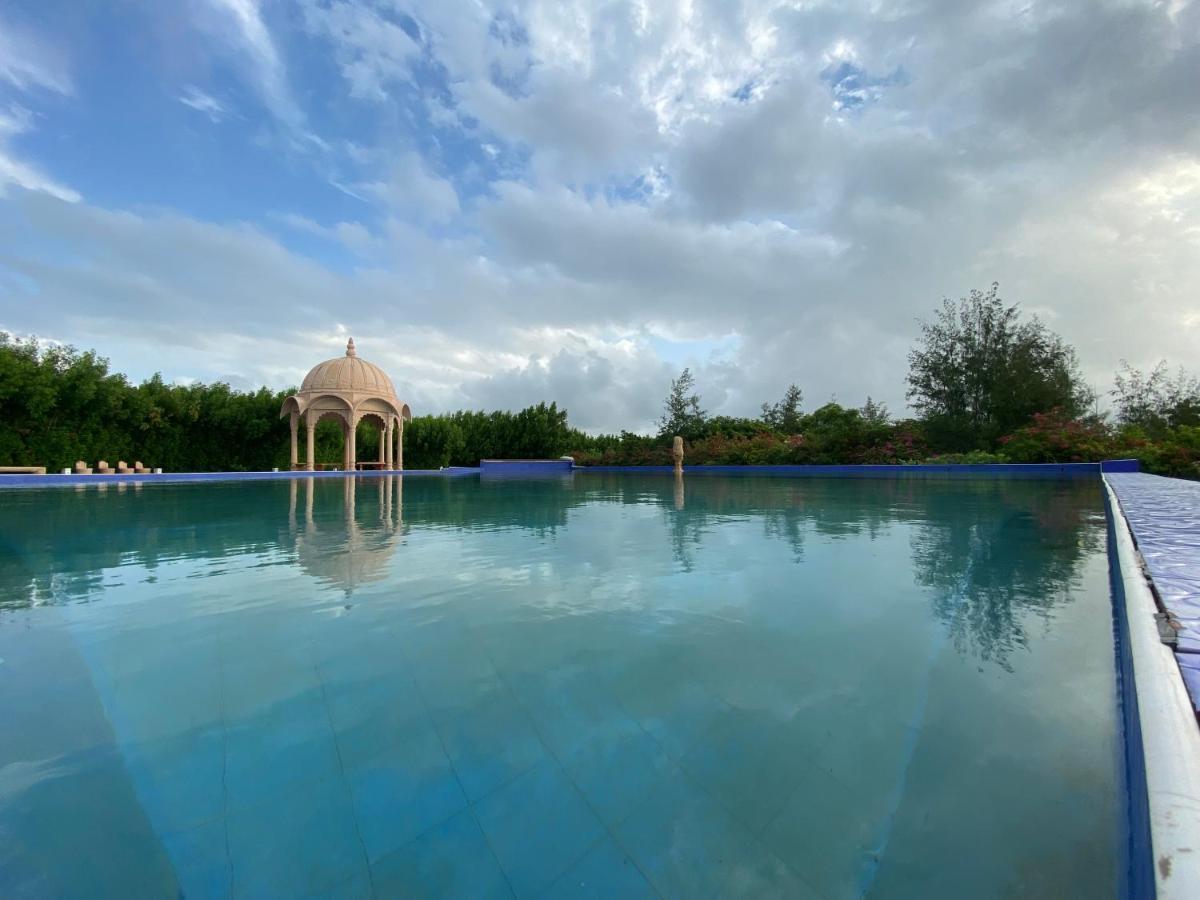 City The Village Beach Resort Laeja Exterior foto